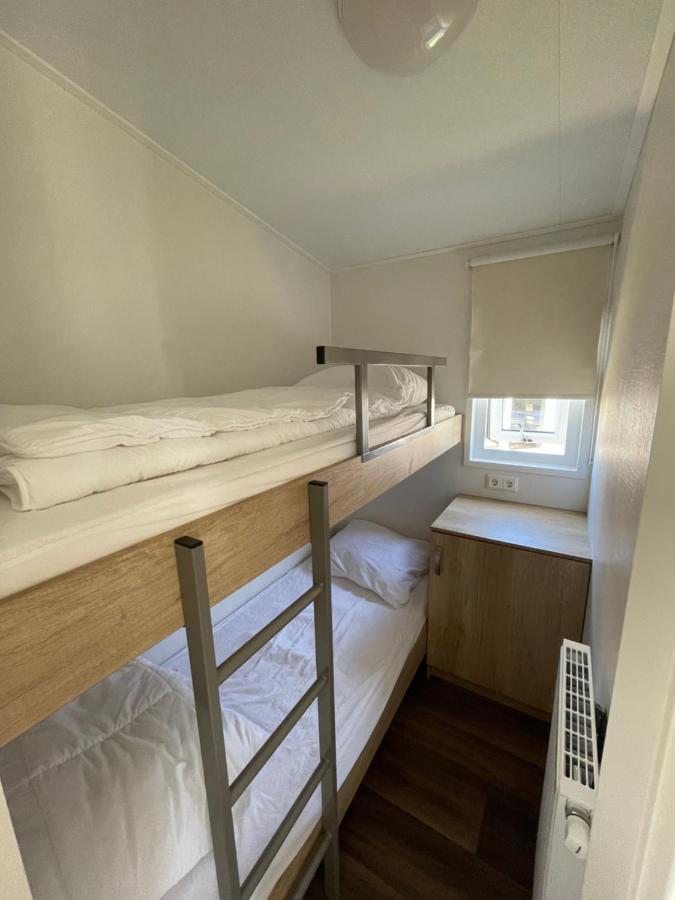 Camping De Duinhoeve Chalet Zeeland Not For Companies Бур Хамстед Екстериор снимка