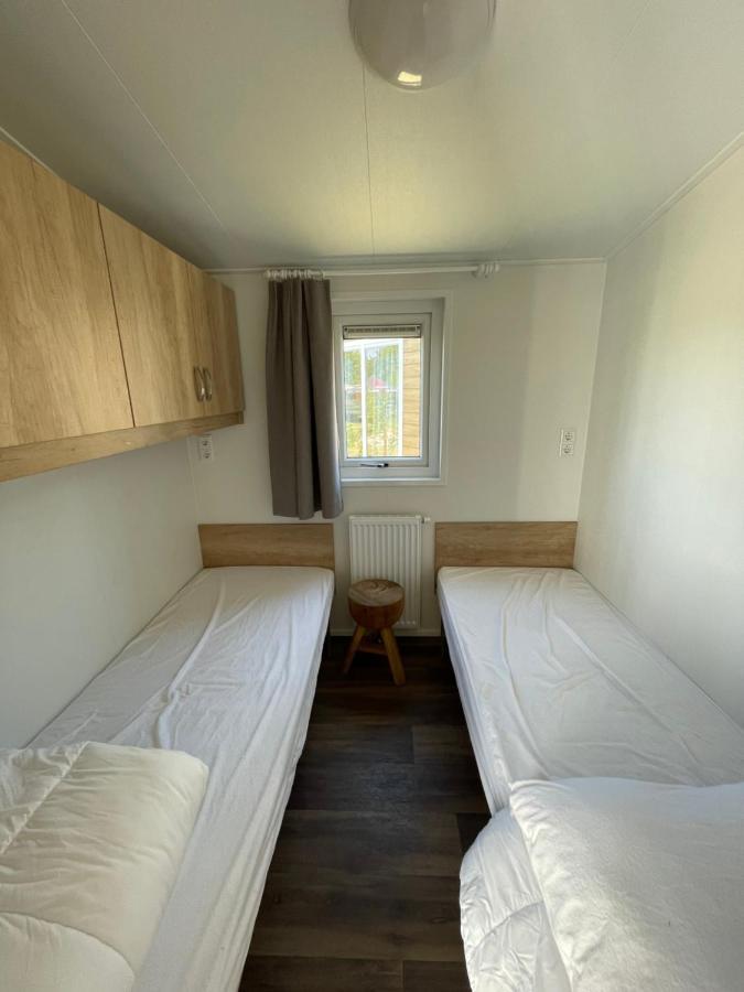 Camping De Duinhoeve Chalet Zeeland Not For Companies Бур Хамстед Екстериор снимка